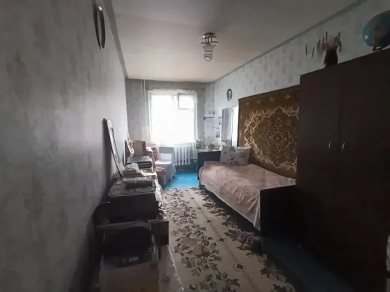 Продам 2-х комнатную квартиру в г. Харцызске, Черемушки, верх, район пенсионного фонда Харцызск