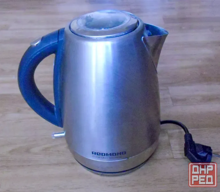Электрический чайник Redmond RK-M1721-E Донецк - изображение 1