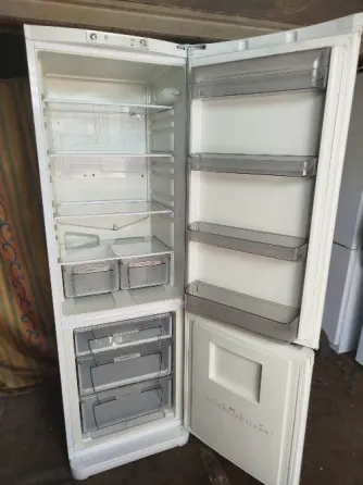 Холодильник Hotpoint Ariston Донецк