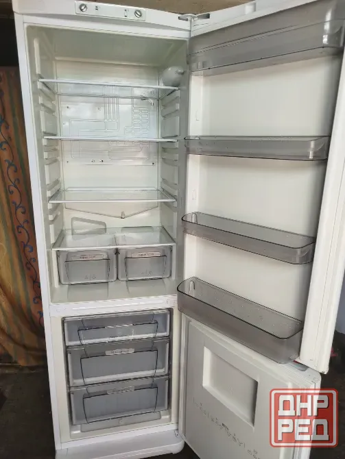 Холодильник Hotpoint Ariston Донецк - изображение 3