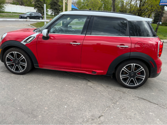ПРОДАЁТСЯ Mini Countryman John Cooper Works Донецк