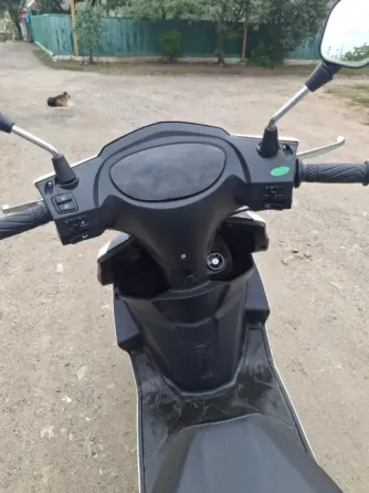 Скутер KINYE M8 бенз,состояние нового,доки+ тех талон Донецк