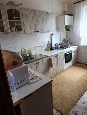 Продам 3-х комнатную квартиру Харцызск