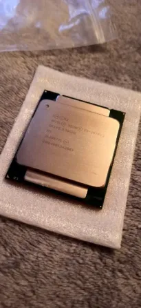 Процессор Intel Xeon E5 2670 V3 - 12 ядер - 24 потока - DDR4 Макеевка
