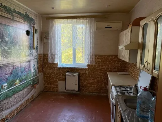 Продается 2 - х комнатная квартира, ул. Шахтёров Донбасса, дом 23, ориентир док (пл. Бакинских Комис Донецк