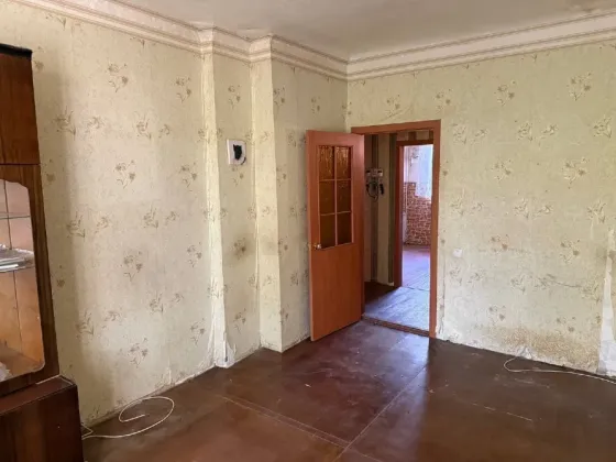 Продается 2 - х комнатная квартира, ул. Шахтёров Донбасса, дом 23, ориентир док (пл. Бакинских Комис Донецк
