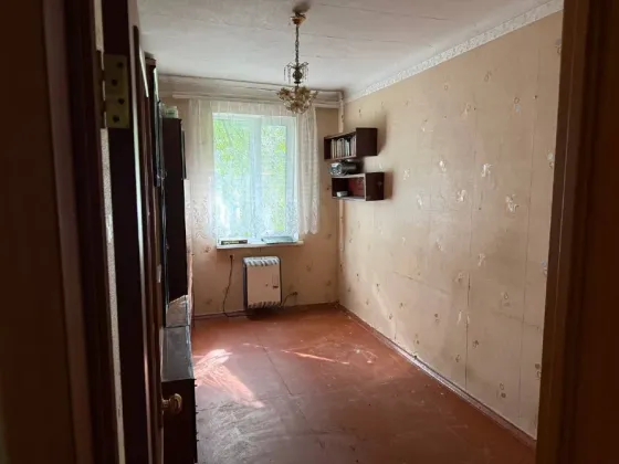 Продается 2 - х комнатная квартира, ул. Шахтёров Донбасса, дом 23, ориентир док (пл. Бакинских Комис Донецк