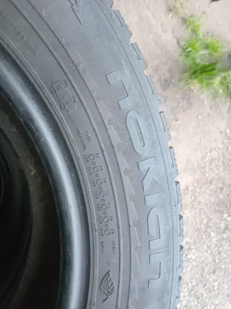 Продаю комплект зимней резины 225 60 17 Донецк