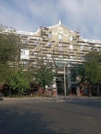 Сдам в аренду помещение в центре (дом со шпилем) первая линия. Мариуполь