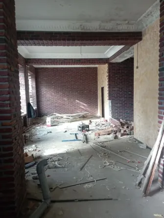 Сдам в аренду помещение в центре (дом со шпилем) первая линия. Мариуполь