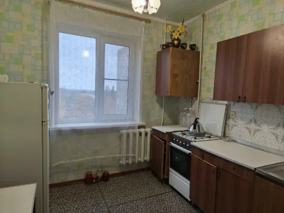 Продам 2-х комнатную квартиру на Зеленом Макеевка