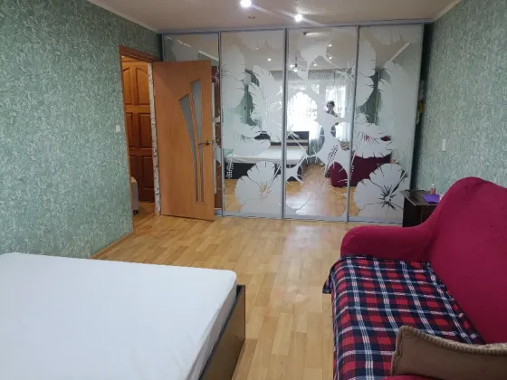 Продажа 1- комнатной квартиры с ремонтом, Щетинина Донецк