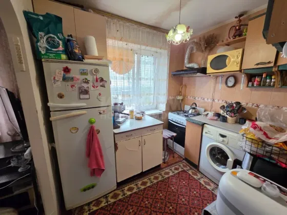 Продам 2к ул. Геологическая Луганск