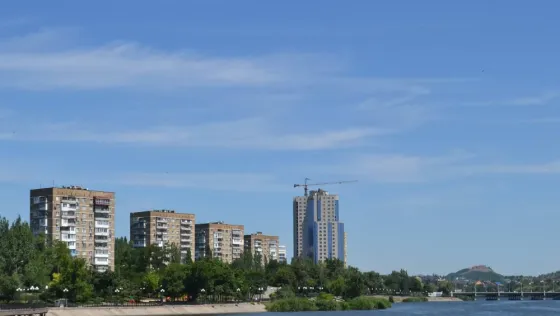 3 к на Набережной Донецк
