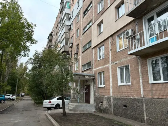 Куйбышевский р-н .Микрорайон Магистральный, улица Куйбышева 209 Донецк