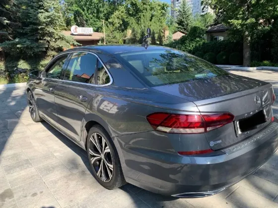 Продам Volkswagen Passat B8 2021 года Донецк