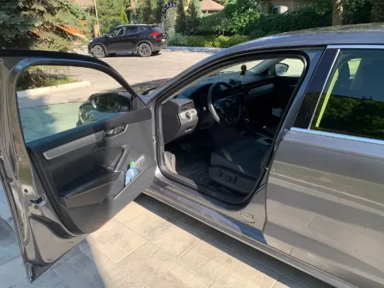 Продам Volkswagen Passat B8 2021 года Донецк