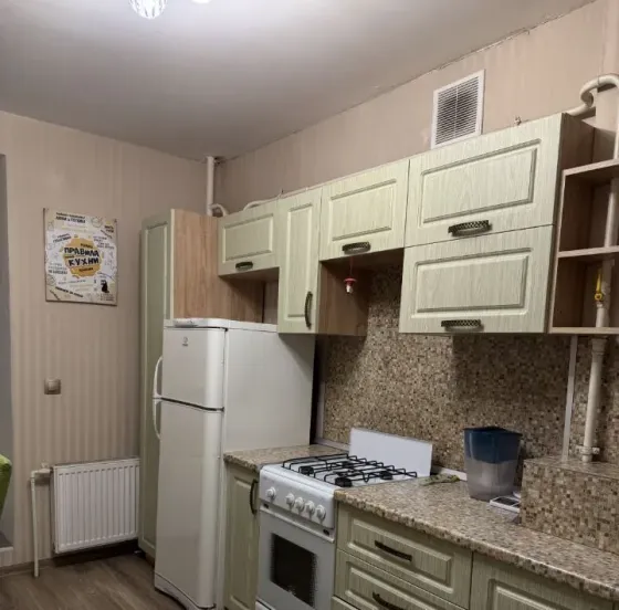 Сдается однокомнатная квартира на длительный срок в Ленинском районе Донецка Донецк