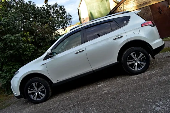 Toyota Rav4 2016г 2.0 4WD**IDeaL-эксклюзив**Рестайлинг официал Макеевка