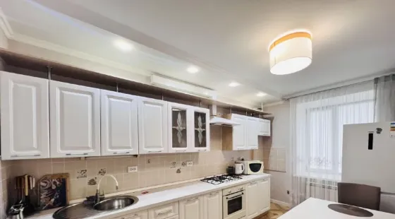 Сдам двушку в Куйбышевском районе проспект Александра Матросова ориентир. Донецк