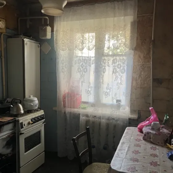 Продажа 2-комнатной квартиры с гаражом в Ленинском районе Боссе Донецк