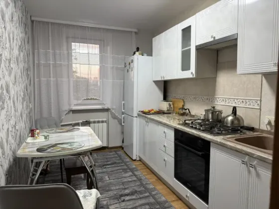 Бахчиванджи 5 3 ком.кв Мариуполь