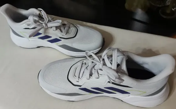 Продаю кроссовки Adidas Донецк