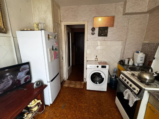 Продажа 3-квартира,Ленинский проспект 17,Ориентир:Цирк Донецк