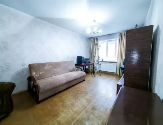 Продается 3-комнатная квартира в Ильичевском районе Мариуполь