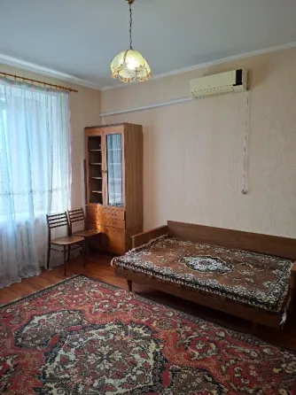 оцкб, ул. Воровского, 1к. кв-ра, сталинка, 2/4, хорошая Донецк