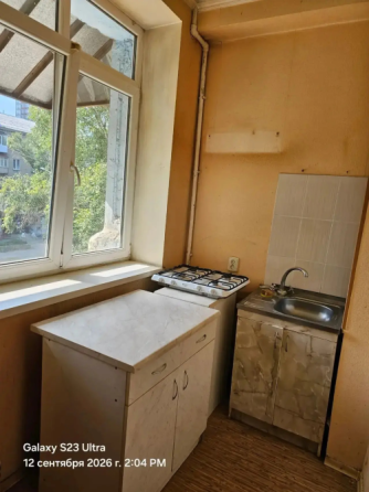 Продам 2 ком.кв центральная улица Артёма, Донецк, остановка Донуги Донецк