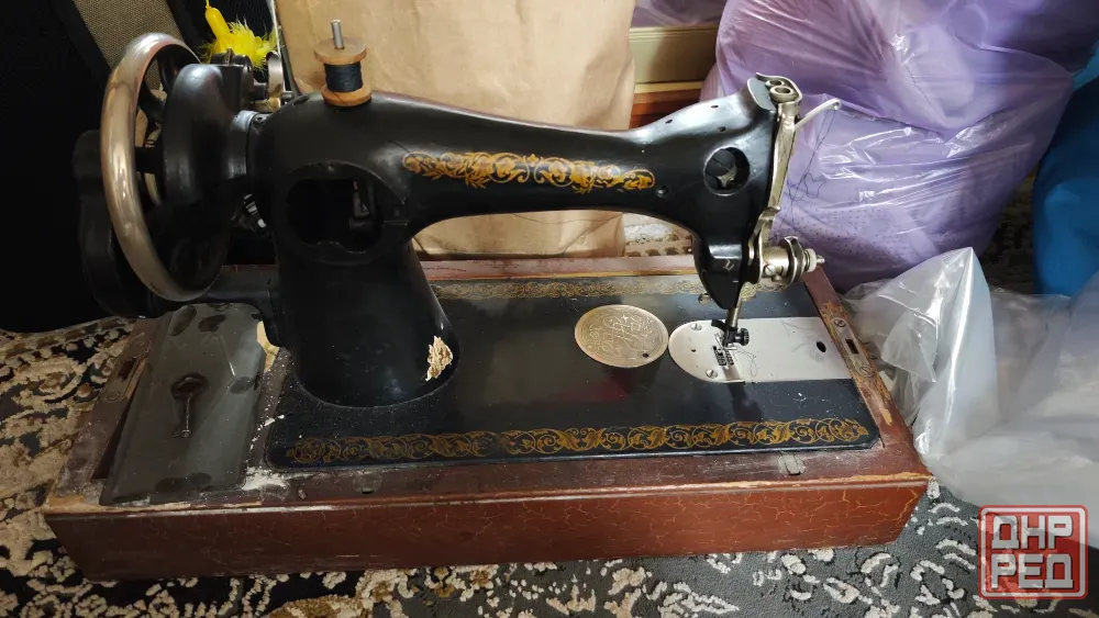 Продам швейную машинку Донецк - изображение 1