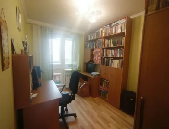 Продается 3-комнатная квартира в Центральном районе Мариуполь