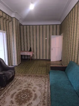 Продам 3х комнатную квартиру, город Харцызск, в центре, ул. Октябрьская, площадь Ленина Харцызск