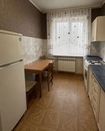 Сдачажилья Пролетарскийрайон 2комнатная сбалконом Донецк