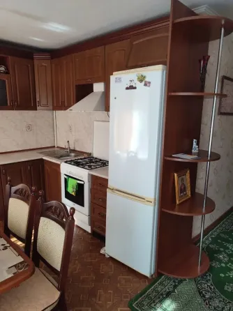 Сдам 3-х к квартиру, Донецк, Ленинский р-н, ул. Изюмовская. Донецк