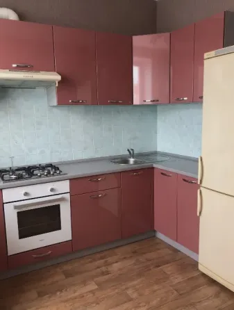 Сдачажилья Ленинскийрайон 2комнатная сбалконом скондиционером Донецк