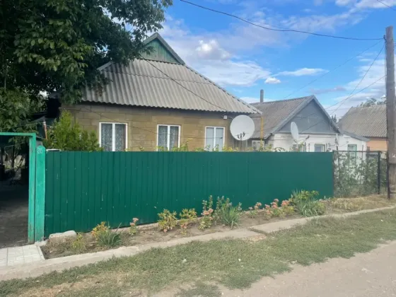 Продам дом Амвросиевка