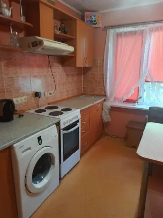 Продам 3к кв на Щетинина Донецк