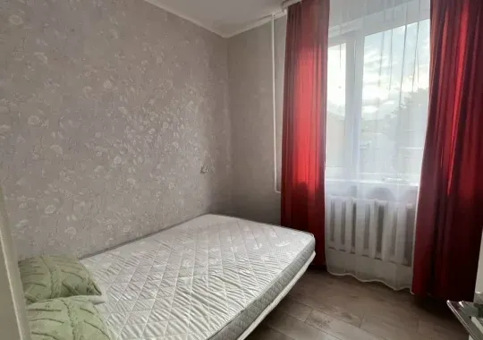 Сдaeтся уютнaя двухкoмнатная квартирa на 2 этаже в Кальмиусском районе Мариуполя Мариуполь