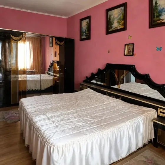 Продажа 4 к. квартиры ул. Артема, Шахтёрская площадь Донецк