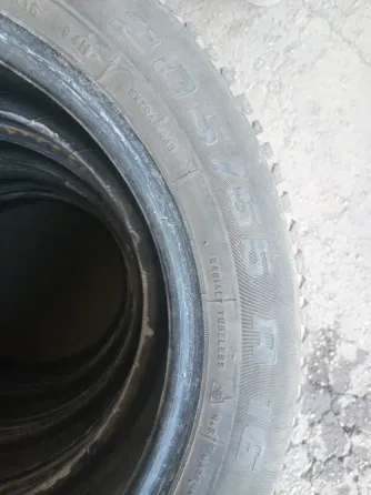 Продаю зимнюю резину 205 55 16 Донецк