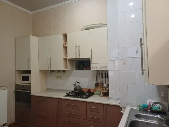 Продам два дома на участке, Дик Донецк