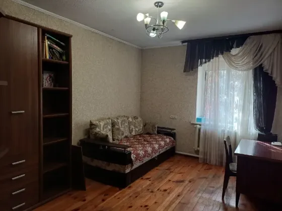 Продам два дома на участке, Дик Донецк