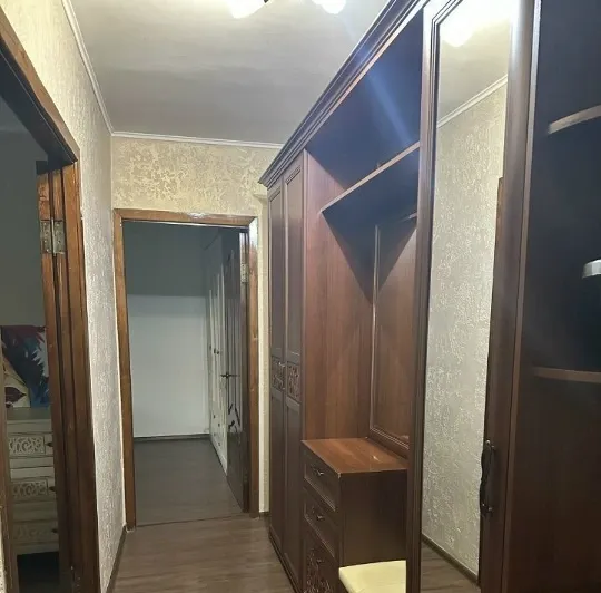 Сдаю двухкомнатную квартиру 46.0 м² этаж 2/9 город Донецк, Калининский район, Проспект Ильича Донецк