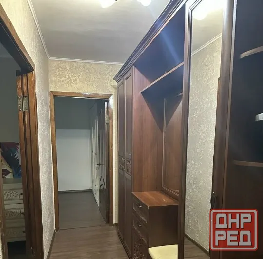 Сдаю двухкомнатную квартиру 46.0 м² этаж 2/9 город Донецк, Калининский район, Проспект Ильича Донецк - изображение 2