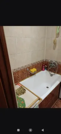 сдам 2 к.кв. кировск. р. мирный 35000 р. бойлер накопитель. Донецк