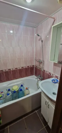 Продается 2 - х комнатная квартира, ул. Руднева, д. 5 Макеевка