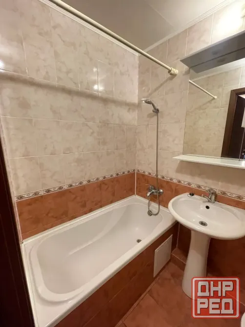 Продам 3-х комнатную в Куйбышевском районе, ДоК. 3/9. Мебель, техника. Вода всегда! Донецк - изображение 1