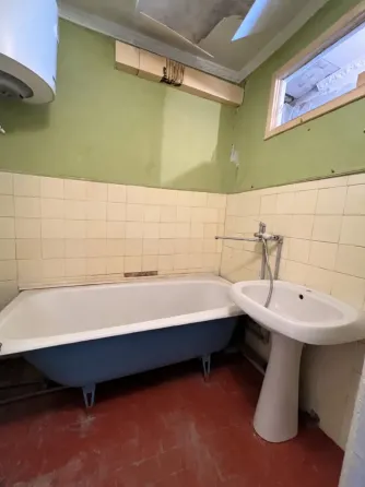 Продается 2-комнатная квартира в Центральном районе Мариуполь